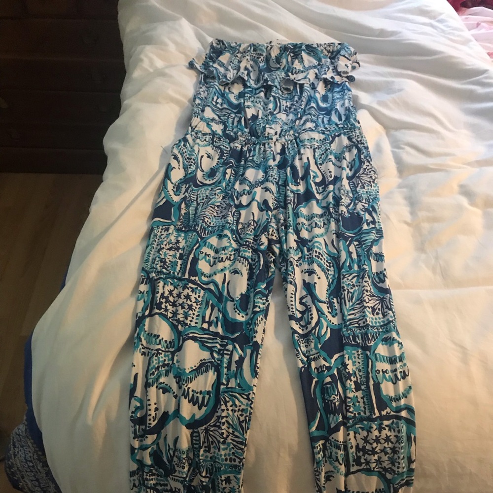 EUC ailsie romper size m keep on trunkin